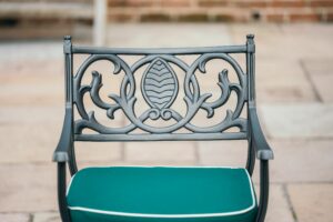 Why choose aluminium furniture