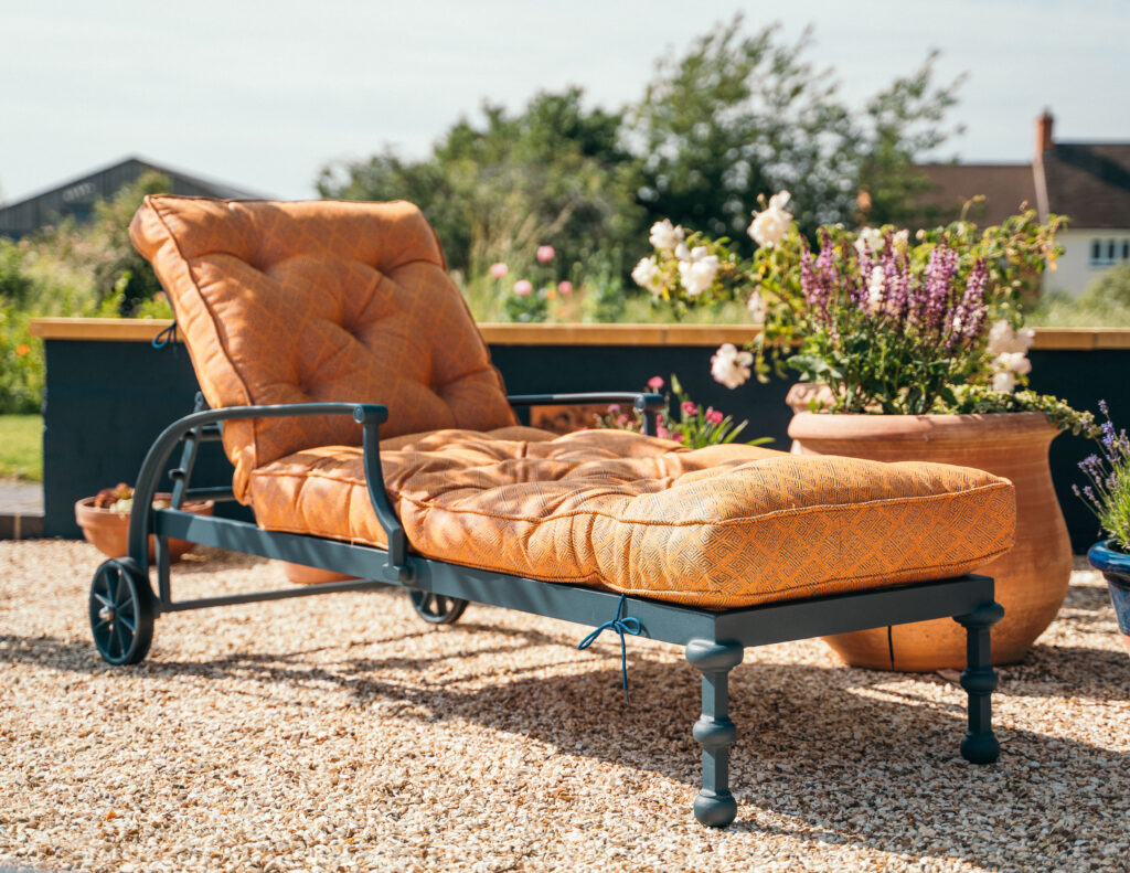 Artemis Lounger