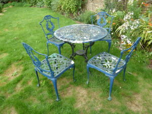 The Benefits of Renovating your Outdoor Furniture over Buying New