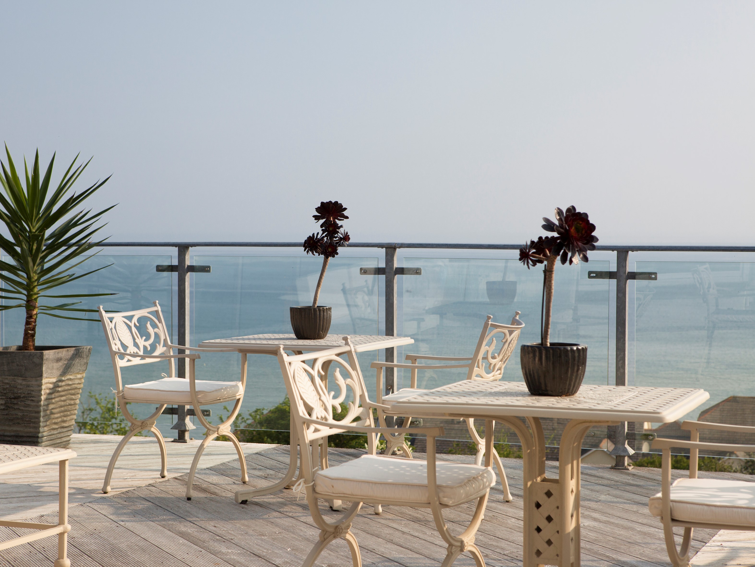 The High-Performance Powder Coating Process: How Oxley’s Creates a Durable, Architectural Finish That Lasts for Decades 2 beautiful round tables