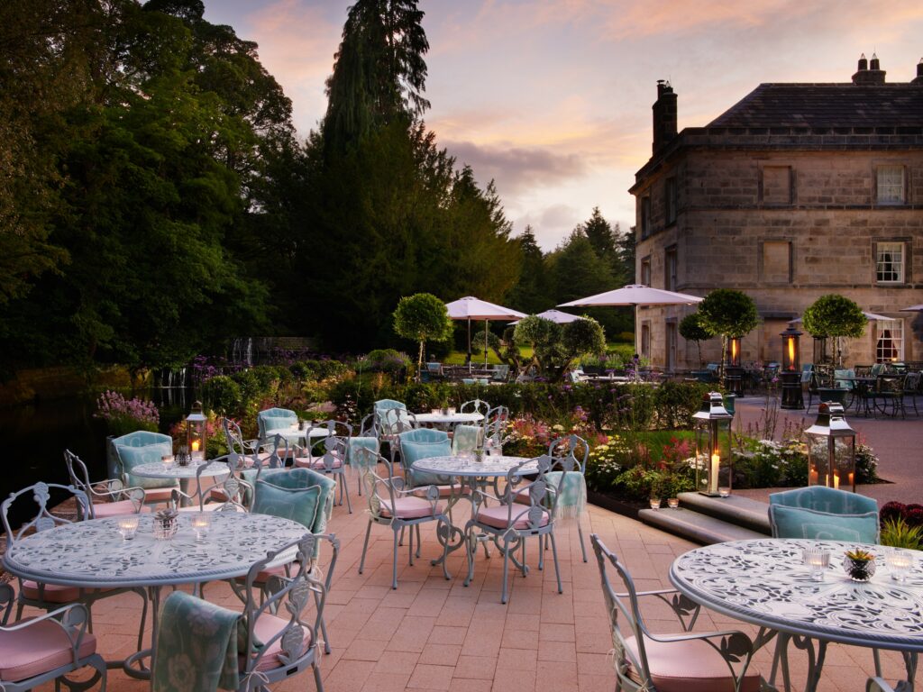 Barrington-Hotel Setting-Grantley-Hall - Oxley's Outdoor Hotel Furniture