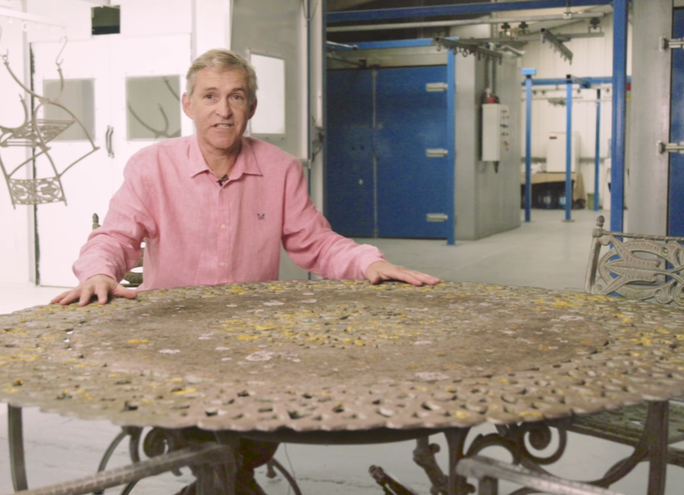 The High-Performance Powder Coating Process: How Oxley’s Creates a Durable, Architectural Finish That Lasts for Decades 7 The High-Performance Powder Coating Process: How Oxley’s Creates a Durable, Architectural Finish That Lasts for Decades